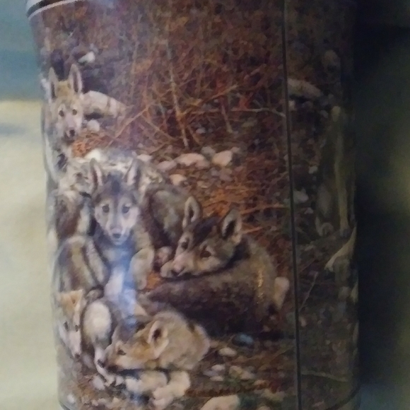 2 Wolves Mugs & Dances With Wolves DVD - Picture 6 of 15